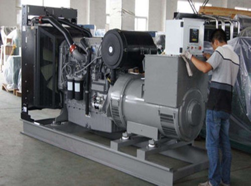 番阳镇柴油发电机组和储能设备配合使用的案例